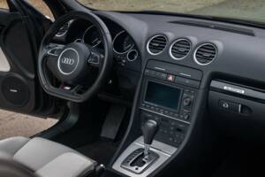 Image 20/39 of Audi S4 (2006)