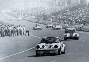 Image 2/10 of Porsche 911 Turbo 3.0 (1975)