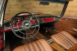 Immagine 2/19 di Mercedes-Benz 230 SL (1967)