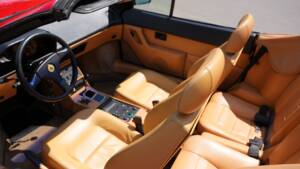 Afbeelding 10/22 van Ferrari Mondial T (1991)