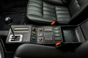 Image 20/26 of Ferrari 208 GTB Turbo (1988)