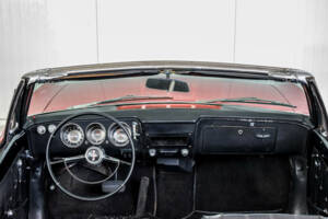 Image 39/50 of Chevrolet Corvair Monza Convertible (1966)