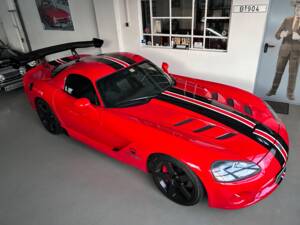 Image 5/22 of Dodge Viper SRT10 (2008)
