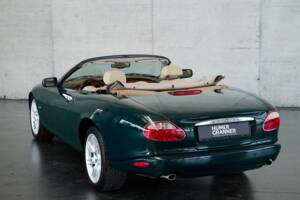 Bild 10/50 von Jaguar XK8 4.0 (2002)