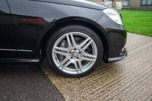 Bild 23/25 von Mercedes-Benz E 500 (2010)