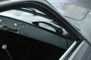 Image 34/50 of Volkswagen Karmann Ghia 1500 (1961)