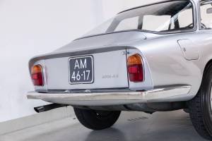 Image 30/36 of Alfa Romeo 2600 Sprint Zagato (1967)