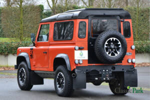 Bild 3/50 von Land Rover Defender 90 Autobiography (2015)