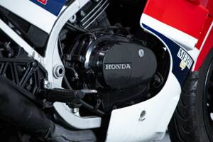 Bild 11/50 von Honda VF 500 F (1986)