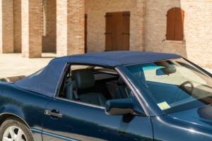Image 23/45 of Mercedes-Benz 500 SL (1990)