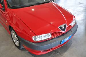 Afbeelding 10/29 van Alfa Romeo 145 Quadrifoglio Verde (1996)