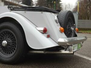 Image 30/50 de Morgan 4/4 1600 (1985)