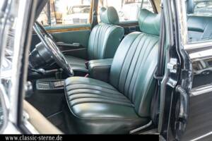 Image 15/15 de Mercedes-Benz 300 SEL 6.3 (1972)