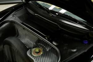 Image 33/50 de Porsche 911 Carrera (1999)