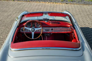 Image 31/43 of Mercedes-Benz 300 SL Roadster (1958)