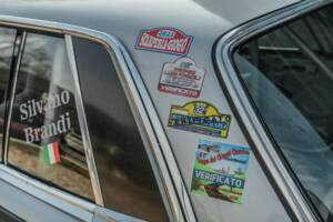 Image 20/40 of Mercedes-Benz 350 SLC (1973)