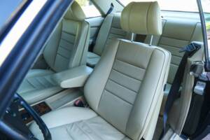 Bild 25/50 von Mercedes-Benz 560 SEC (1987)