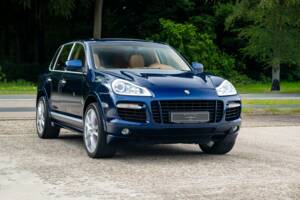 Image 6/25 of Porsche Cayenne Turbo (2008)