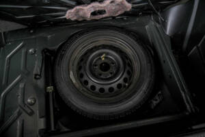 Image 38/50 of Mercedes-Benz 190 D (1985)