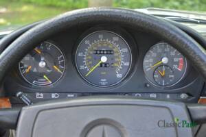 Image 46/50 de Mercedes-Benz 500 SL (1985)