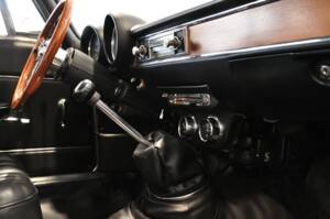 Imagen 41/43 de Alfa Romeo Giulia GT 1300 Junior (1971)
