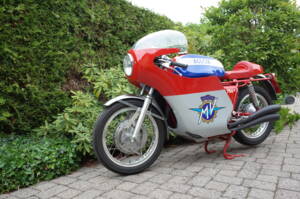 Image 24/36 of MV Agusta DUMMY (1972)