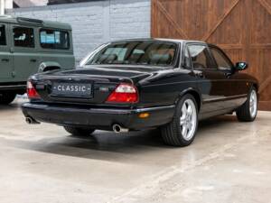 Bild 11/34 von Jaguar XJR 4.0 (2001)