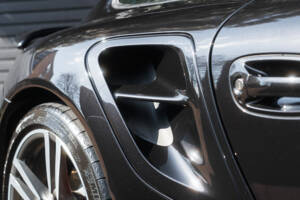 Image 40/50 of Porsche 911 Turbo (2011)