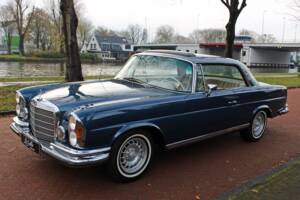 Image 7/27 de Mercedes-Benz 280 SE 3,5 (1971)