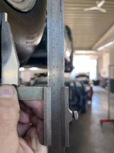 Image 34/80 of Lister Knobbly (1956)