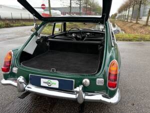 Immagine 17/40 di MG MGC GT (1968)