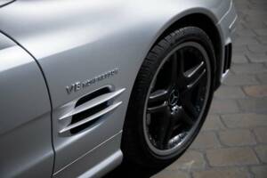 Image 17/40 de Mercedes-Benz SL 55 AMG (2007)