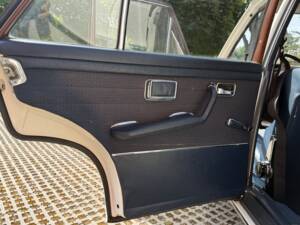 Image 22/54 de Mercedes-Benz 280 SE 3,5 (1970)
