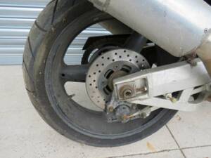 Bild 24/31 von Suzuki TL 1000R (1998)