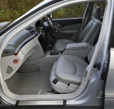 Image 47/50 de Mercedes-Benz S 500 L (2001)