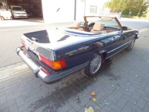 Image 8/36 de Mercedes-Benz 560 SL (1988)