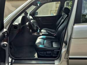 Bild 8/8 von BMW 525i (1993)