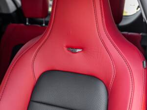 Bild 38/50 von Aston Martin Cygnet (2011)