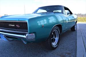 Image 4/46 de Dodge Charger R&#x2F;T 426 (1968)