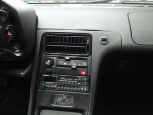 Bild 49/99 von Porsche 928 GTS (1992)