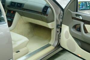 Bild 33/50 von Mercedes-Benz S 280 (1994)