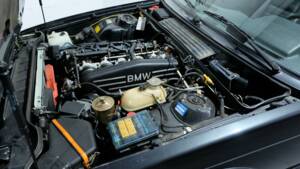Image 28/35 of BMW M 635 CSi (1984)