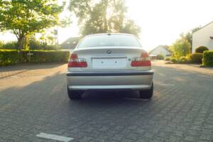 Afbeelding 20/58 van BMW 330i (2002)