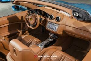 Image 18/25 of Ferrari California 30 (2012)