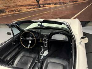 Image 48/50 of Chevrolet Corvette Sting Ray Convertible (1965)