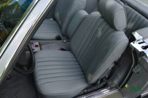 Image 33/50 de Mercedes-Benz 500 SL (1985)