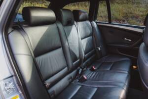 Immagine 29/35 di BMW M5 Touring (2007)