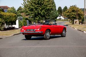 Image 17/41 de MG MGB (1972)