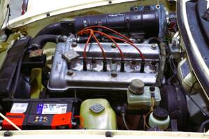 Image 21/25 of Alfa Romeo 2000 Spider Veloce (1982)