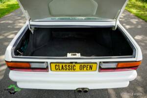 Image 48/51 of BMW M 535i (1985)